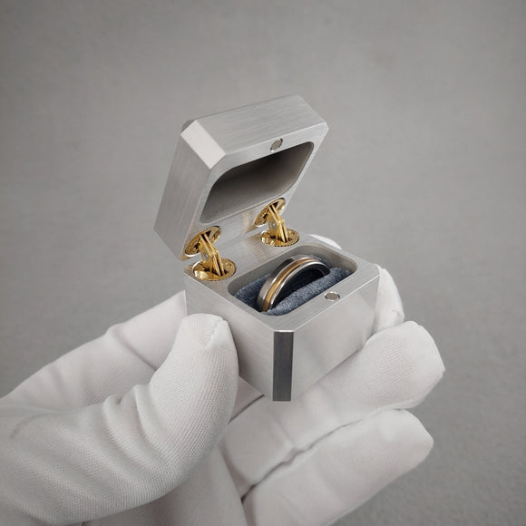 Resin Engagement ring box/Wedding Ring Box - Hirosart